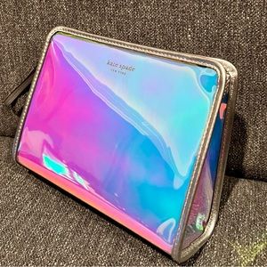 KATE SPADE Sam Iridescent
Medium Wristlet
